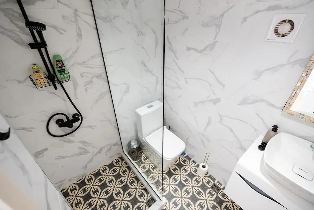 Tbilisian Yard - City Center Apartamento